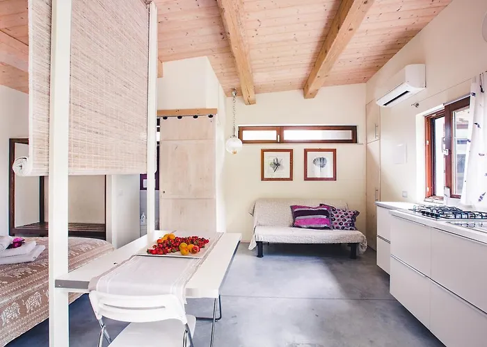 Apartament Pranavita, B&B Naturale Pesaro