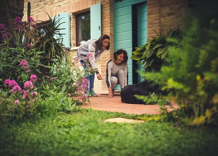 公寓 Pranavita, B&B Naturale 佩萨罗