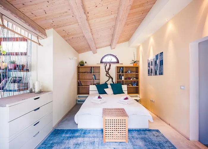 Pranavita, B&B Naturale 公寓